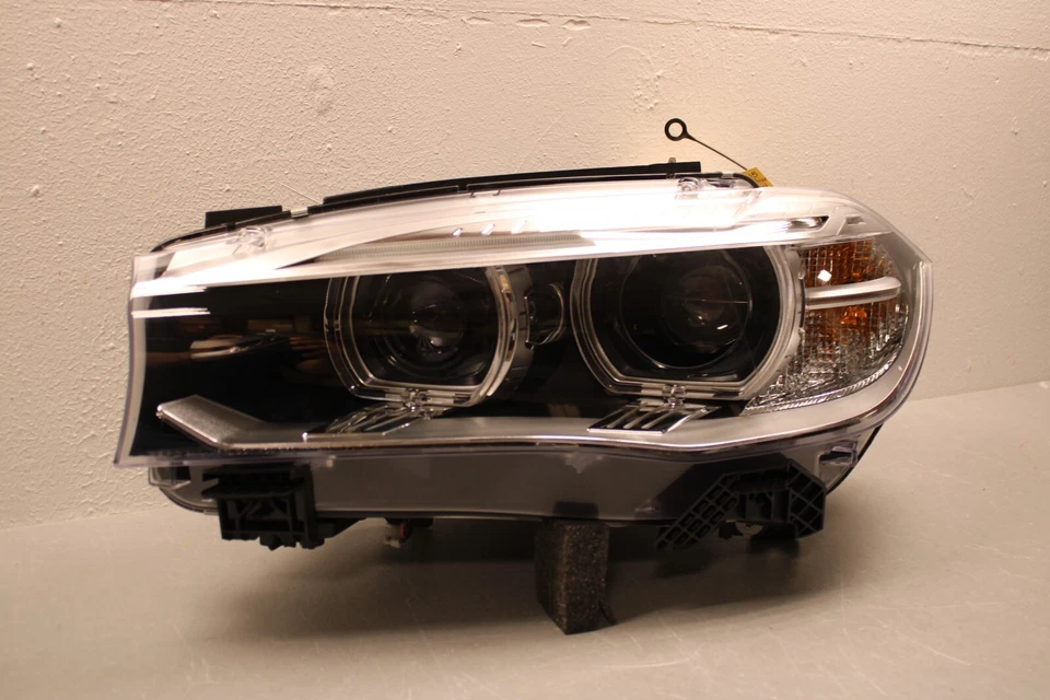 2015 2016 2017 2018 2019 BMW X5 X6 F15 F16 LEFT SIDE XENON ADAPTIVE HEADLIGHT - Image 2 of 4