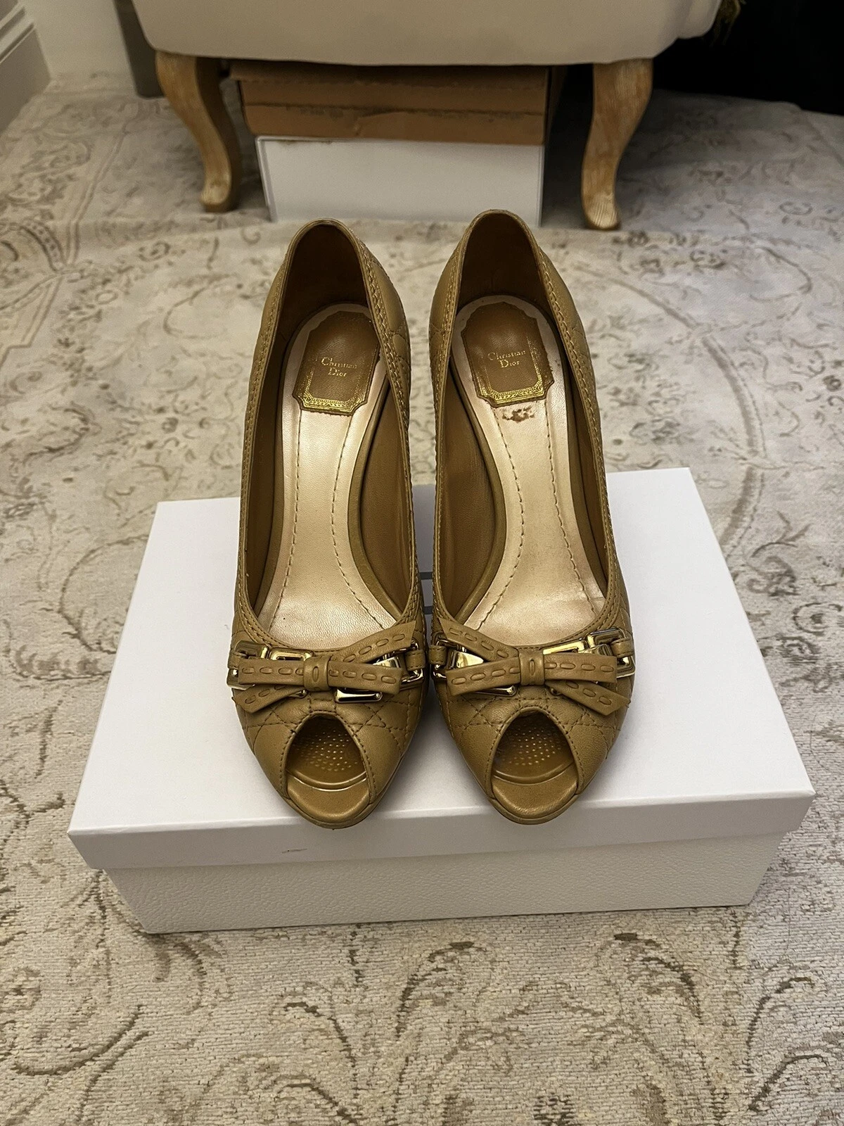 Talons orteils ouverts Dior Cannage en beige Taille 39