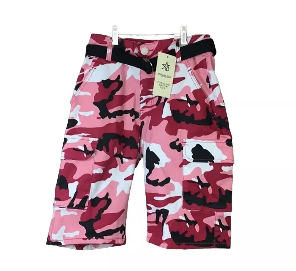Pink camo hotsell cargo shorts