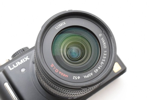 Panasonic LUMIX DMC-GF1 Black Mirrorless Camera 14-45mm Lens Kit - Picture 5 of 9