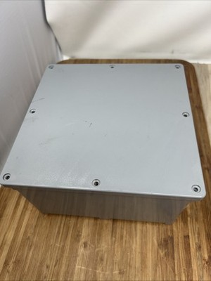 NIB THOMAS & BETTS CARLON E989SX JUNCTION BOX 8'' X 8'' X 4''