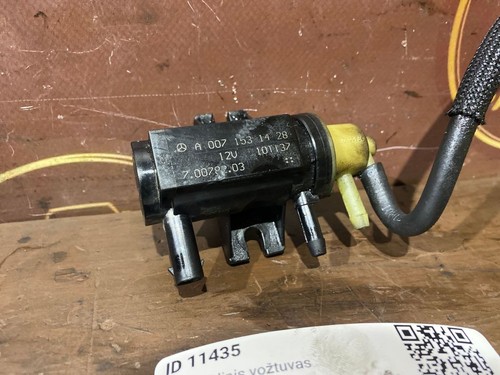 Mercedes-Benz C W204 2011 Diesel 125kW Turbolader Druckwandler Magnetventil