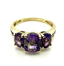 9ct Gold Amethyst Ring Gold Amethyst Statement Ring Purple Amethyst Trilogy Ring
