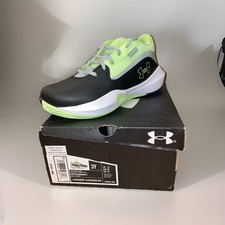 Kids Sneakers Under Armour Lockdown 7 - Black and Green- Size 3 - New in Box