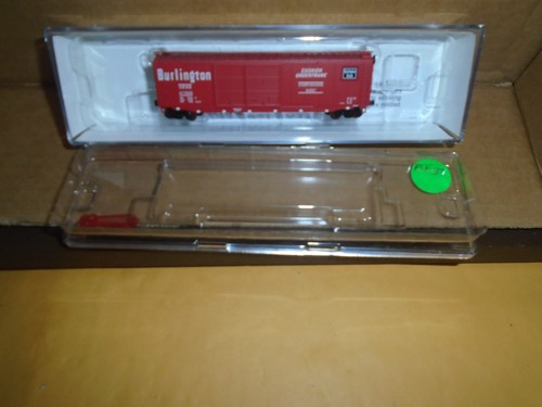 ROUNDHOUSE 50' PS-1 DOBLE PUERTA BOXCAR - BURLINGTON ROUTE #CB&Q 47066 N | Zustand: Used