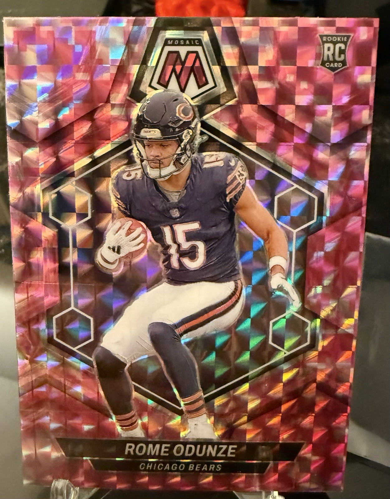 2024 Panini Mosaic - Rookies Rome Odunze #309 Camo Pink Mosaic Prizm (RC)