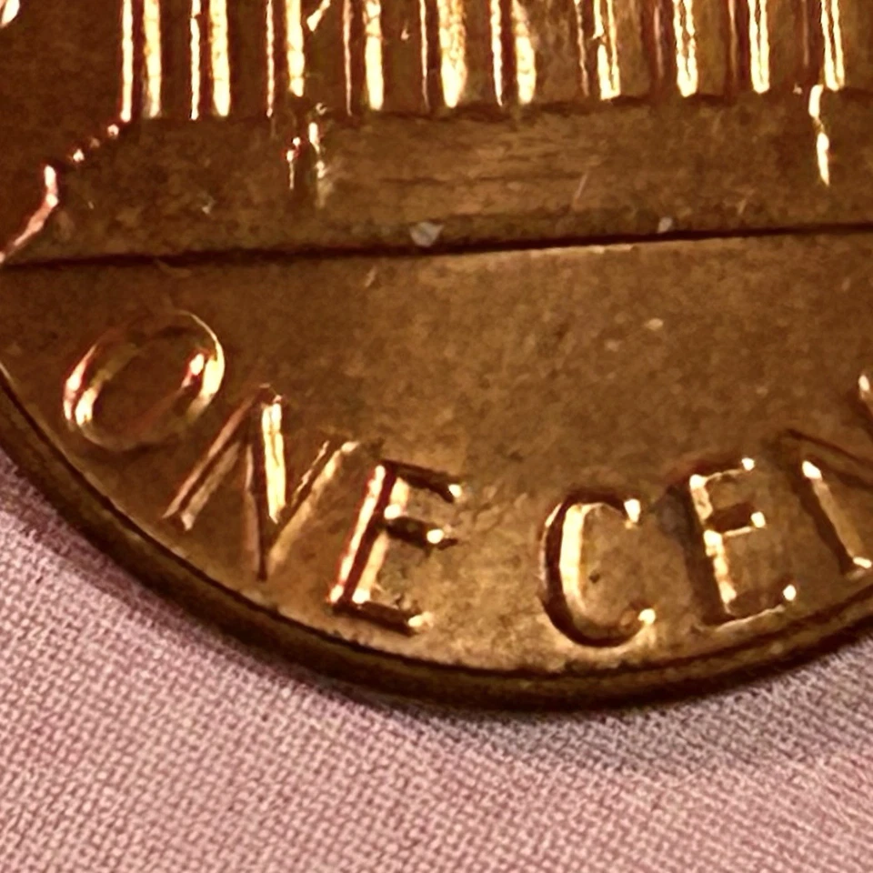 1983 Double Die Reverse! Lincoln Memorial Penny Copper Cent - Image 4 of 4