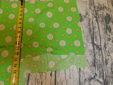 VTG FABRIC CRAZY DAISY BRIGHT GREEN DOT BACKGROUND GROOVY 1 1/2 yd FLOWER POWER