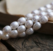 Wholesale 8-9mm Real White Freshwater Pearl Rice-shaped Loose Beads 14.5''