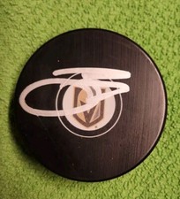 Jack Eichel Signs Exclusive Autograph Card Deal with Leaf 20