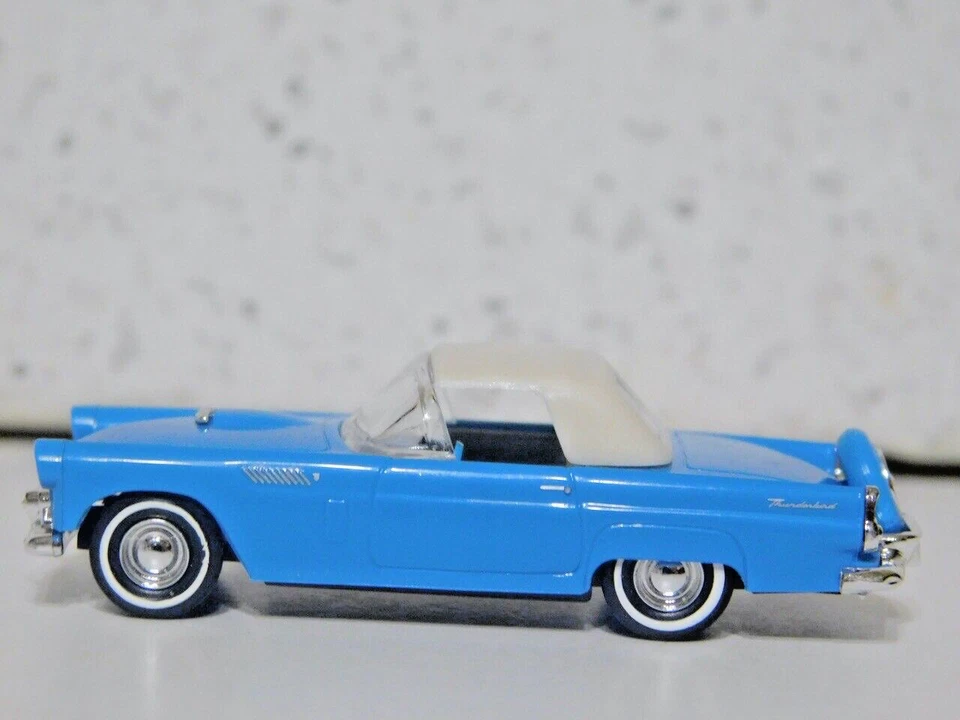 Ford Thunderbird Cabrio Busch 1/87 45239 techo cerrado 1956 turquesa nuevo en caja Foto 2 de 4