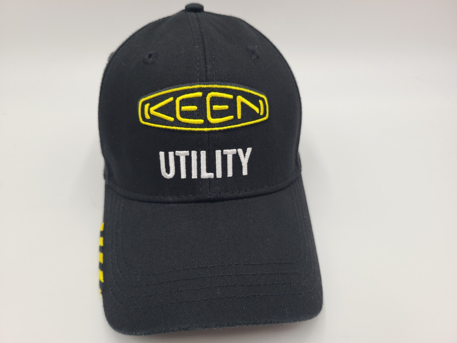 Keen Utility Flex Fitted (sembra S M) cappello berretto scarpe stivali uomo donna nero giallo