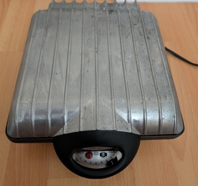 VillaWare Chrome Circus Animal Waffle Maker 2001F
