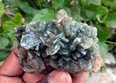 stilbite crystals minerals specimen m-3