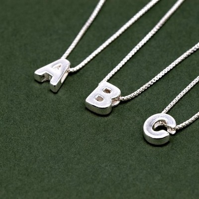 Personalisierte Sterling Silber Initialen Halskette, individueller Buchstabe Charm Anhänger