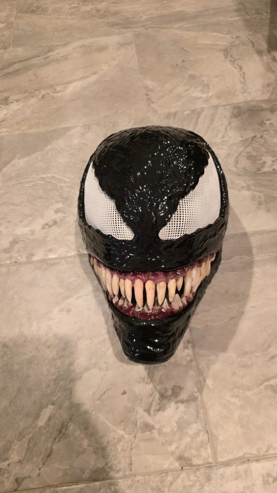 Máscara réplica Venom impresa en 3D simbiótica cosplay, mandíbula con bisagras Foto 2 de 4