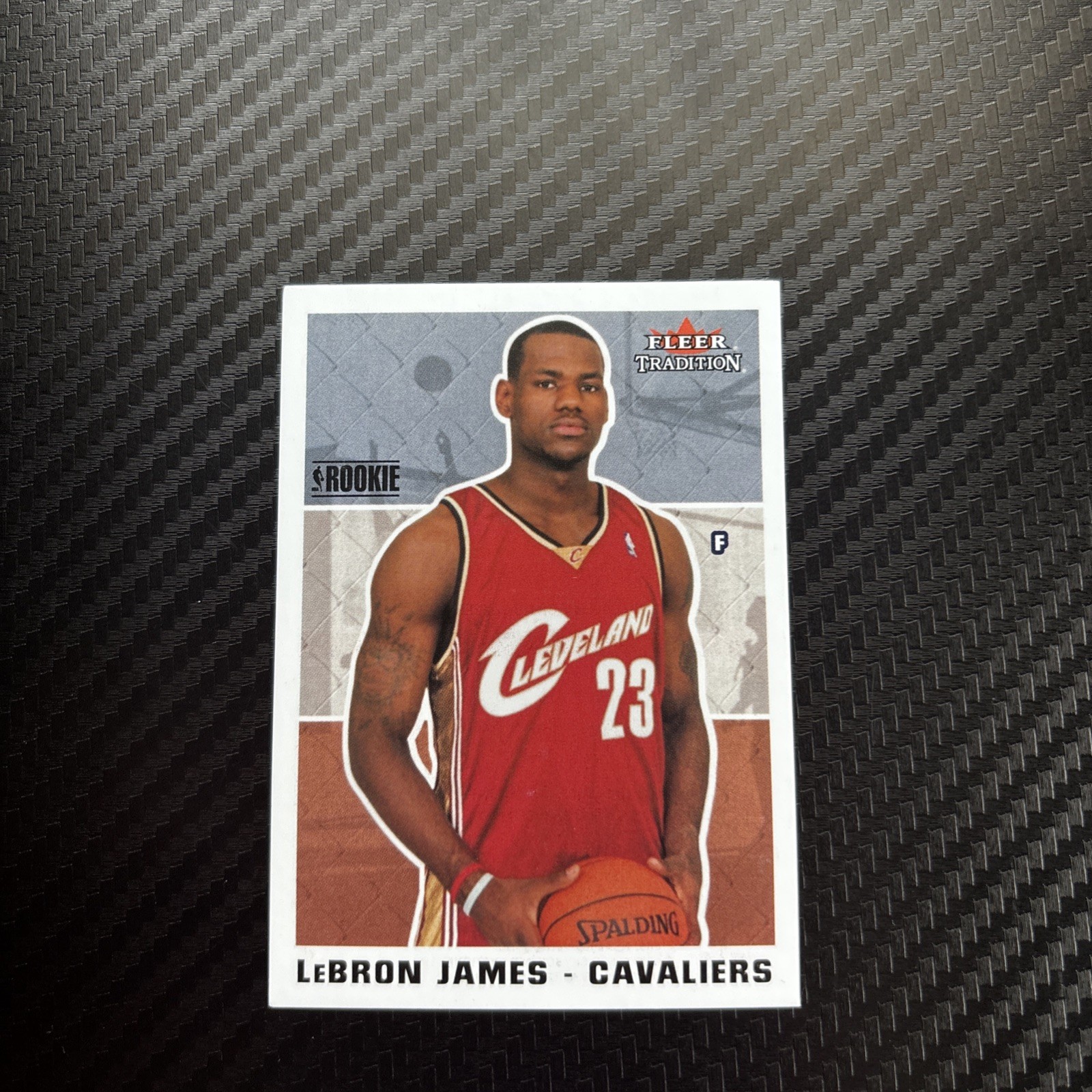 2003 Fleer Tradition LeBron James Rookie Card RC #261