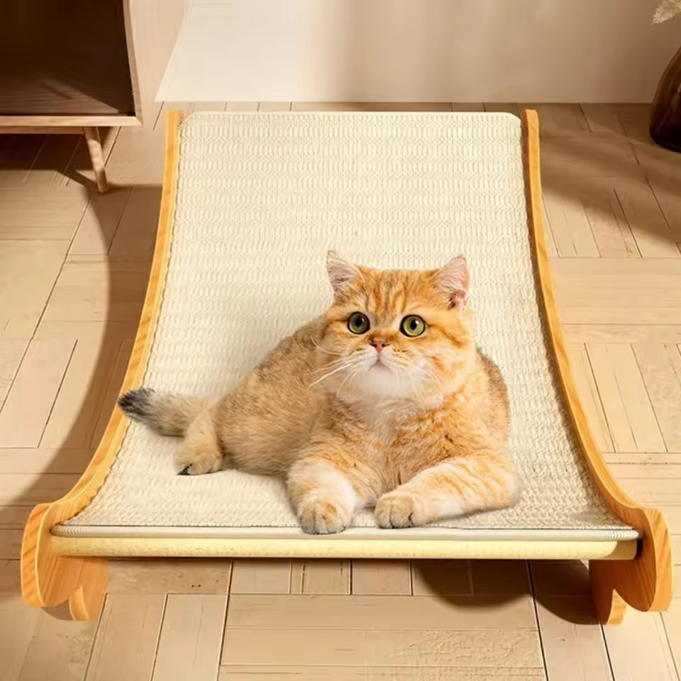 Salon de griffage chat en bois noble avec couchage ergonomique XL