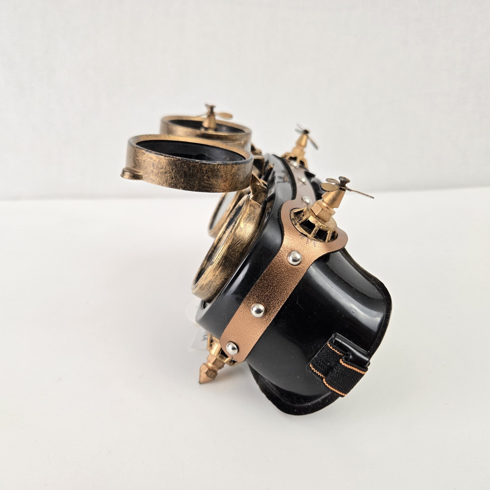 KBW Steampunk Flip up Goggles Costume Cosplay Clear Lens, Gold Black