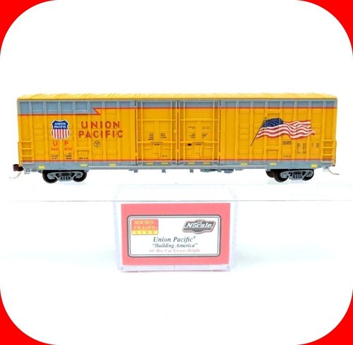 N Scale **UNION PACIFIC w/ US Flag** 60' Box Car #960870 -Micro Trains NSE 18-01