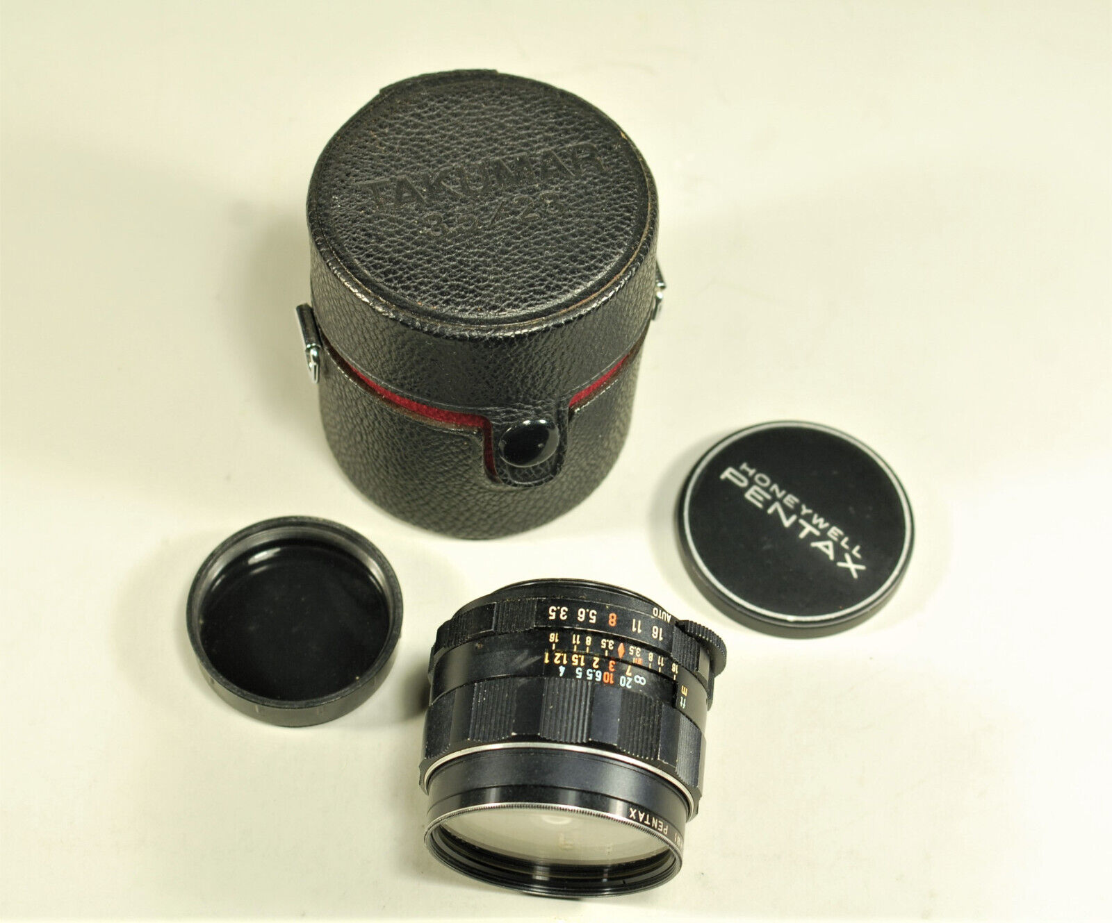 Super Takumar 28mm f3.5 lens for pentax