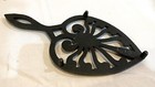 Antique vintage cast iron trivet, 9 1/4" 4 1/2" Heart shaped design, original — photo 6