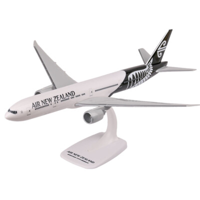 PPC Air New Zealand Boeing 777-300ER ZK-OKR Desk Display 1/200 Model AV Airplane