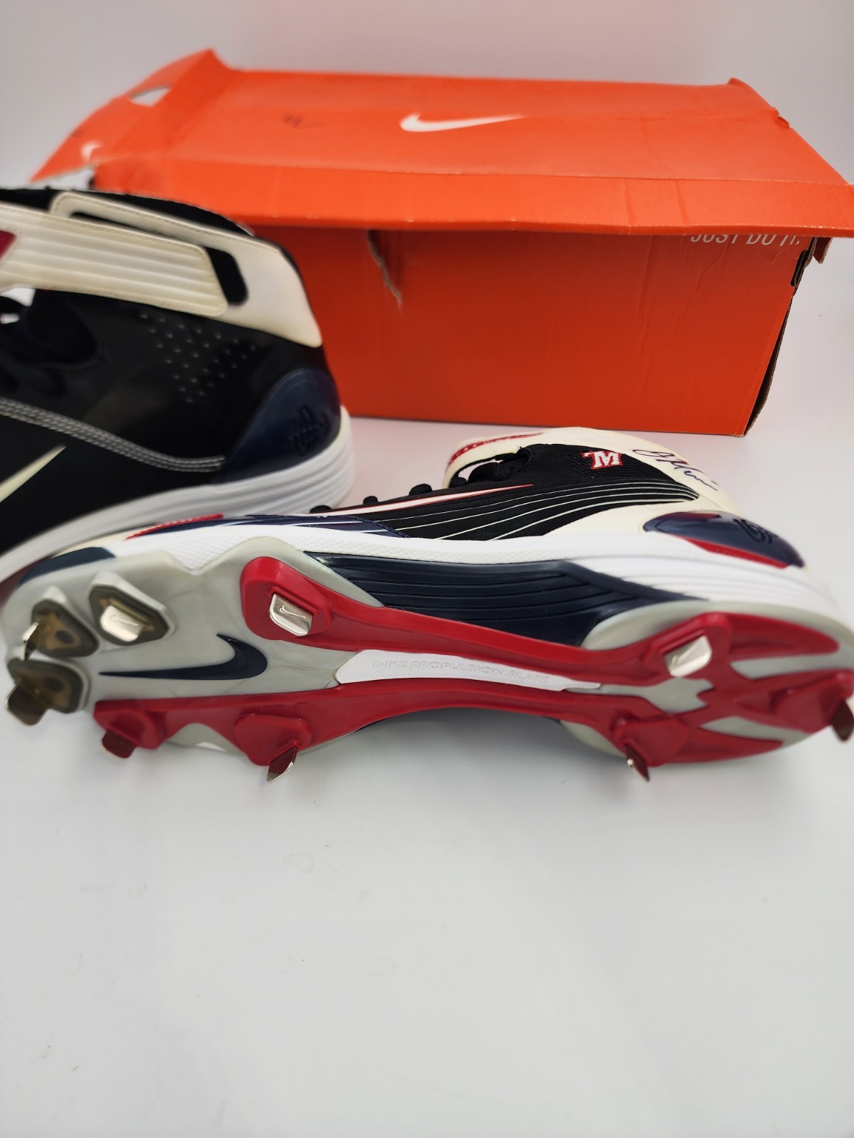 2009 Joe Mauer Game Sample Baseball Cleats Nike Air Huarache Signed Autographed 