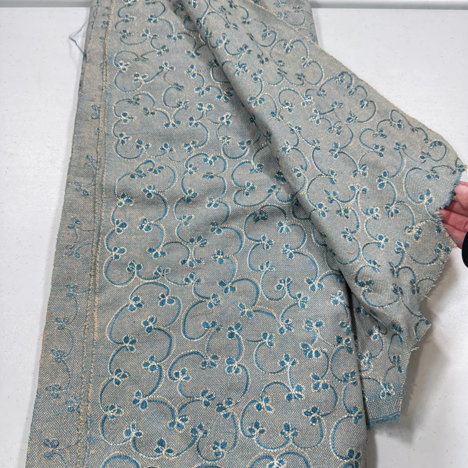 upholstery fabric blue embroidered floral silk 43x154 4.2 yards - Image 2 of 4