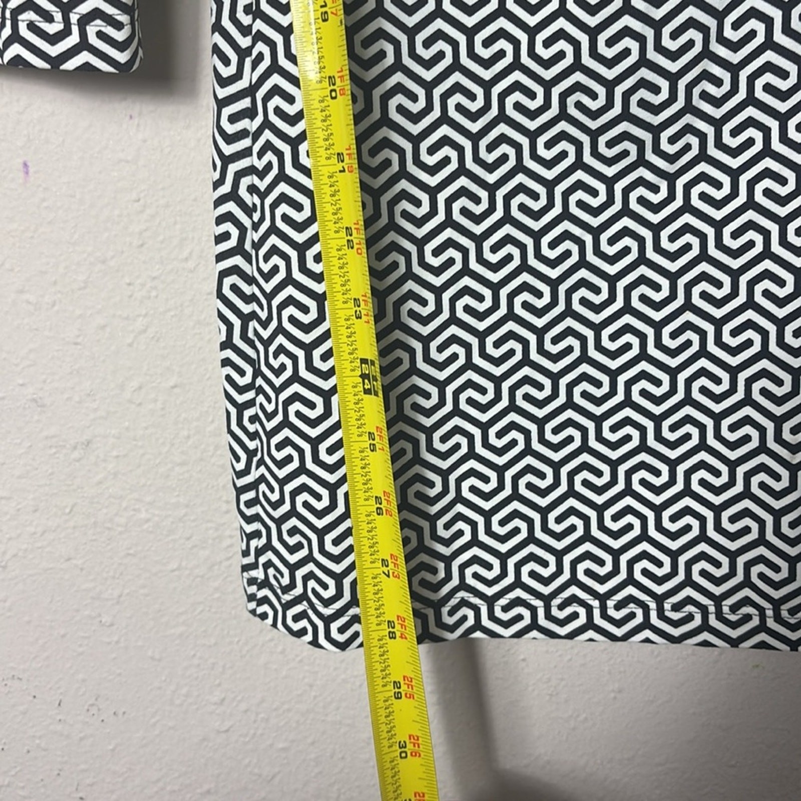 J. McLaughlin Geometric Black White Pattern Blous… - image 6