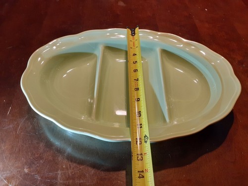 TABLETOPS UNLIMITED-INVITATIONS 3 SECTION 17" OVAL GREEN PLATTER / SERVER - Picture 6 of 7
