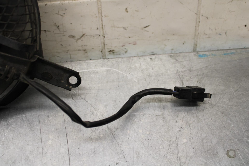 Ventilador de refrigeración del radiador del motor Suzuki GSXR600 2001 17800-35F00 BB59 Foto 3 de 4