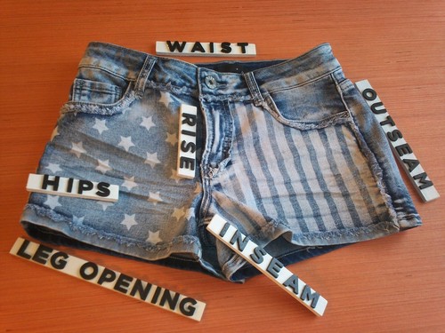WOMEN'S JUNIOR'S HYPE STARS & STRIPES FRINGED SHORTS SZ 5 ITEM # 1645 - Picture 2 of 7