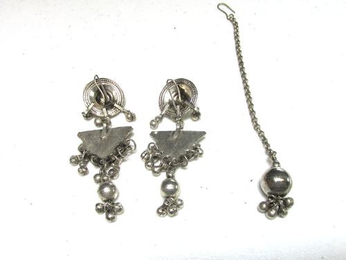 Belly Dance Asian Ethnic Set/ 2 Silver Metal Earrings & Head Chain w Bitty Bells - Picture 5 of 6