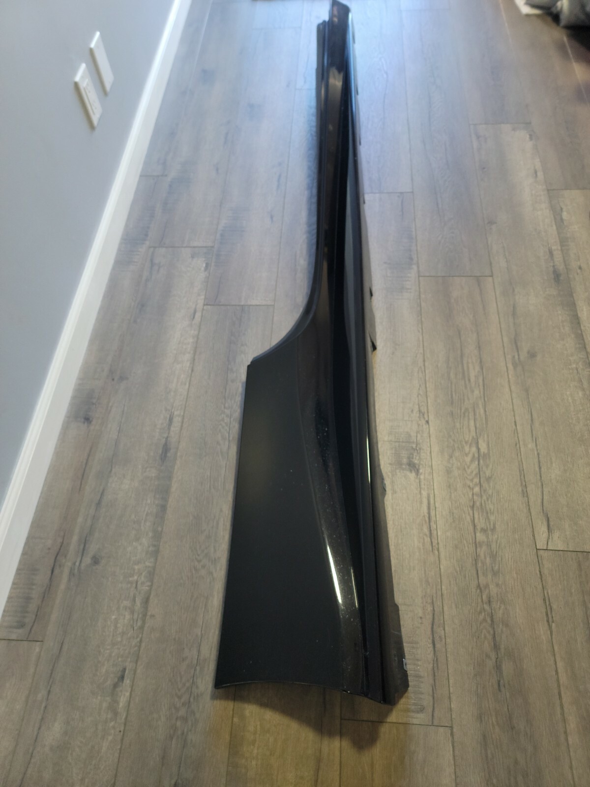 FERRARI 488 GTB PASSENGER RIGHT SIDE ROCKER PANEL OEM 