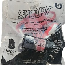 2018 McDonalds Peanuts Snoopy as the Masked Marvel 5 New