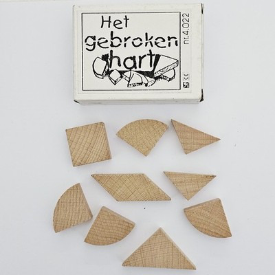 Kubi Games Tangram Wooden Jigsaw Puzzle THE BROKEN HEART Patience Memory Puzzle
