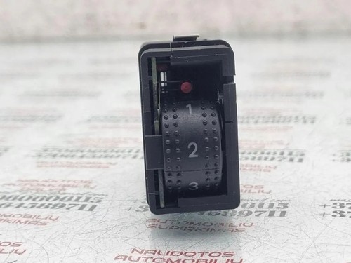 VW PASSAT B6 3C2 Schalter sitzheizung 3B0963564A 1.90 Diesel 81kw 1998 31479829