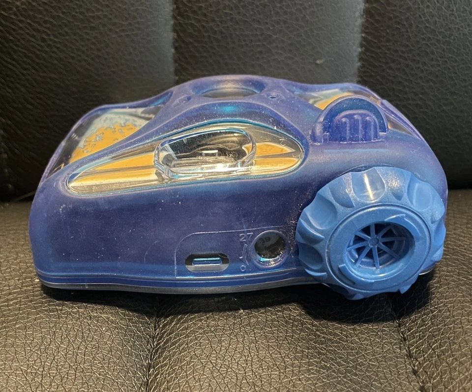 Kodak Sport Underwater Waterproof 800 ISO 35mm Single Use Camera Exp: 08/2023 - Image 3 of 4