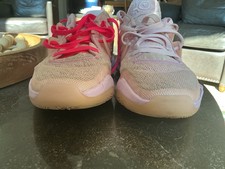 bsketball shoes size 8
