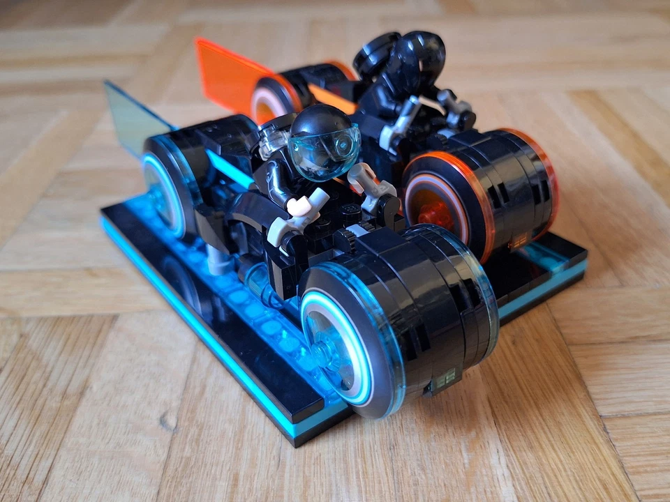 LEGO Ideas 21314 TRON: Legacy, Foto 3 von 5