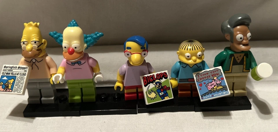 Lego Simpsons Minifigs Series 1 Lot of 10 Retired  - Image 2 of 4