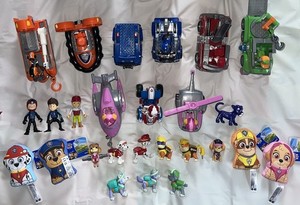 PAW Patrol Huge 36pc Lot 9 Vehicles 21 Figures 4 Plush Spin Master Ultimate Resc