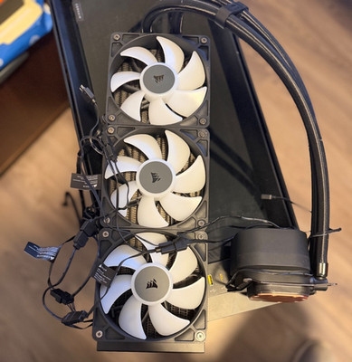 corsair AIO  nautilus 360 rs 3 120 fans