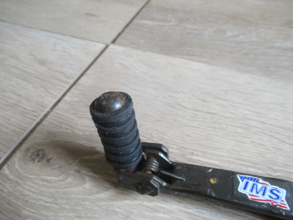 YZ 490 YAMAHA # 1982 YZ 490 1982 -I-M-S SHIFT LEVER - Image 3 of 4