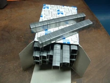 BOX OF 5,000 GALVANIZED STAPLES 694/12 FOR TACKER 694 SIMILAR TO STCR 5019-1/2"