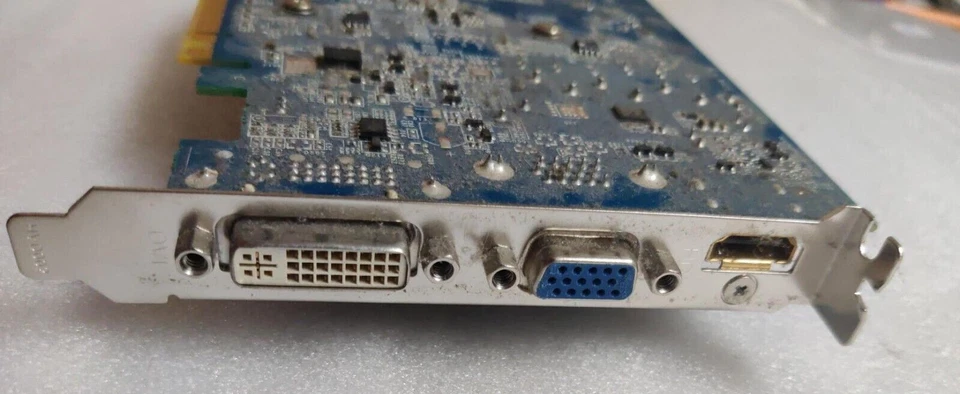 Gigabyte Graphics Card GV-N730-2GI / GeForce GT 730 / DVI VGA HDMI - Image 3 of 4