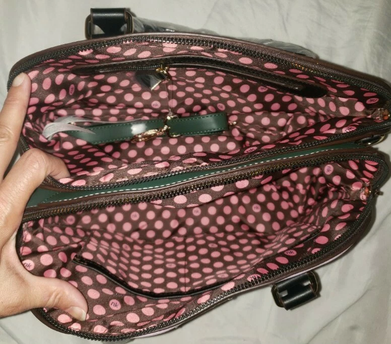 Brand New NICOLE LEE 4PC BAG SET DOME BAG, WALLET, COIN PURSE & COSMETIC BAG - Image 4 of 4