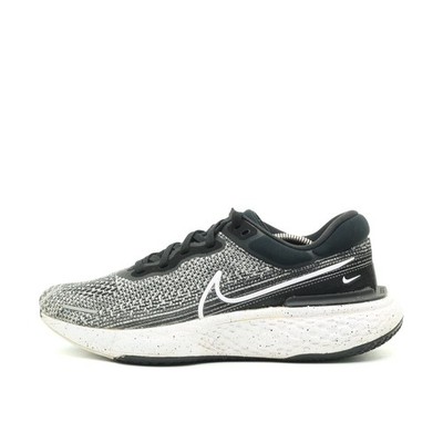 Nike Herren ZoomX Invincible Run Flyknit Sneaker EU 44.5 Schwarz Weiß CT2228-103