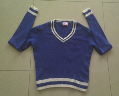 From Future Pullover 100% Kaschmir Gr.M Blau Royalblau